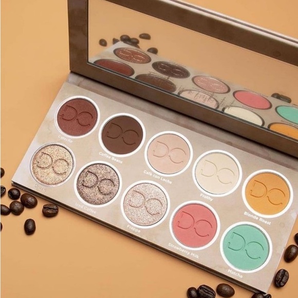 Dominique Cosmetics Other - Dominique cosmetics latte 2 palette